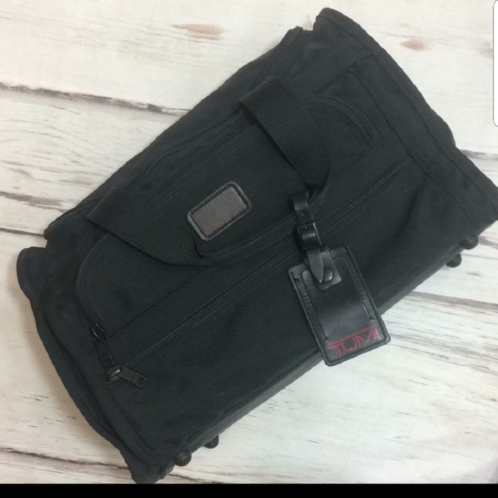 Tumi Small Duffel Bag Carry on Black Zipper Pocket